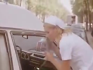 Млад глава медицински сестри 1979, безплатно глава тръба ххх клипс 27