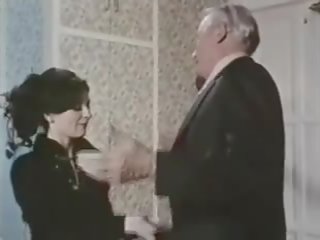 Ahne sairaanhoitajat 1975: sairaanhoitajat verkossa porno show b5
