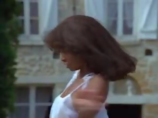 Petites Culottes Chaudes Et Mouillees 1982: Free xxx movie 0e