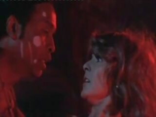 Dora la frenesie du plaisir 1975, gratis sexo vídeo 40