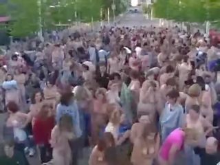 5000 голий люди