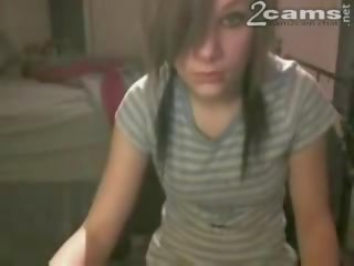 Attraente giovanissima con perfetto poppe chiacchierare su webcam!